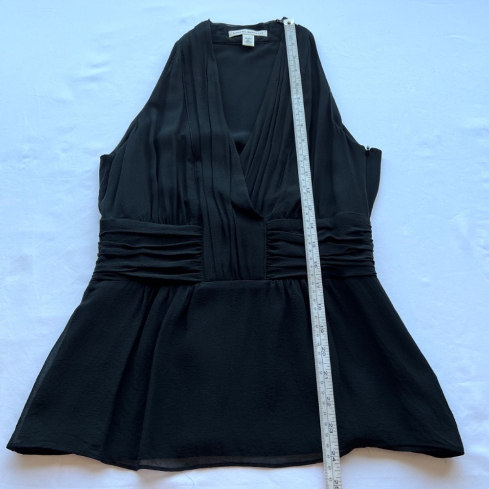 *FIRM PRICE* Banana Republic size 2P black ruched halter like top - Picture 7 of 11
